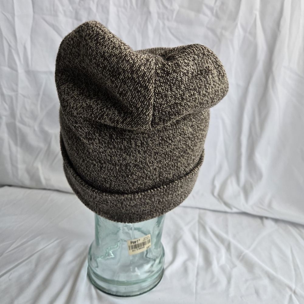 Levi's Brown Solid Knit Cuffed Beanie Hat w/ Logo Patch, One Size Men's - Picture 3 of 5